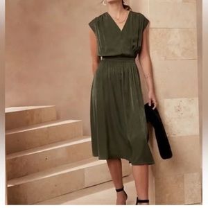 Banana Republic dress size Large